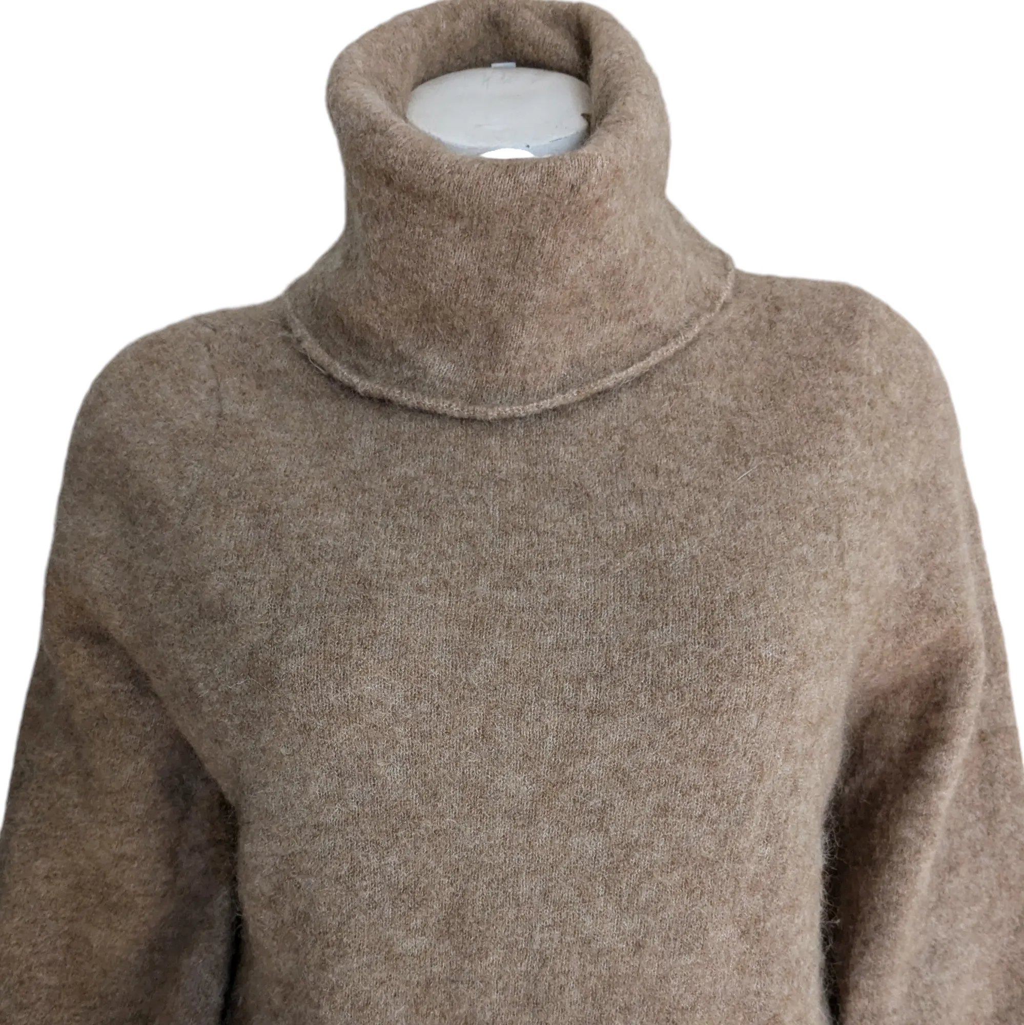 Aritzia Babaton Turtleneck Sweater Size XS