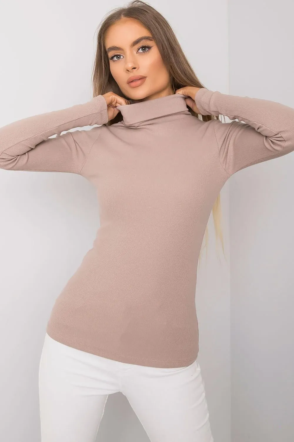 Chic Parisian Turtleneck Essential