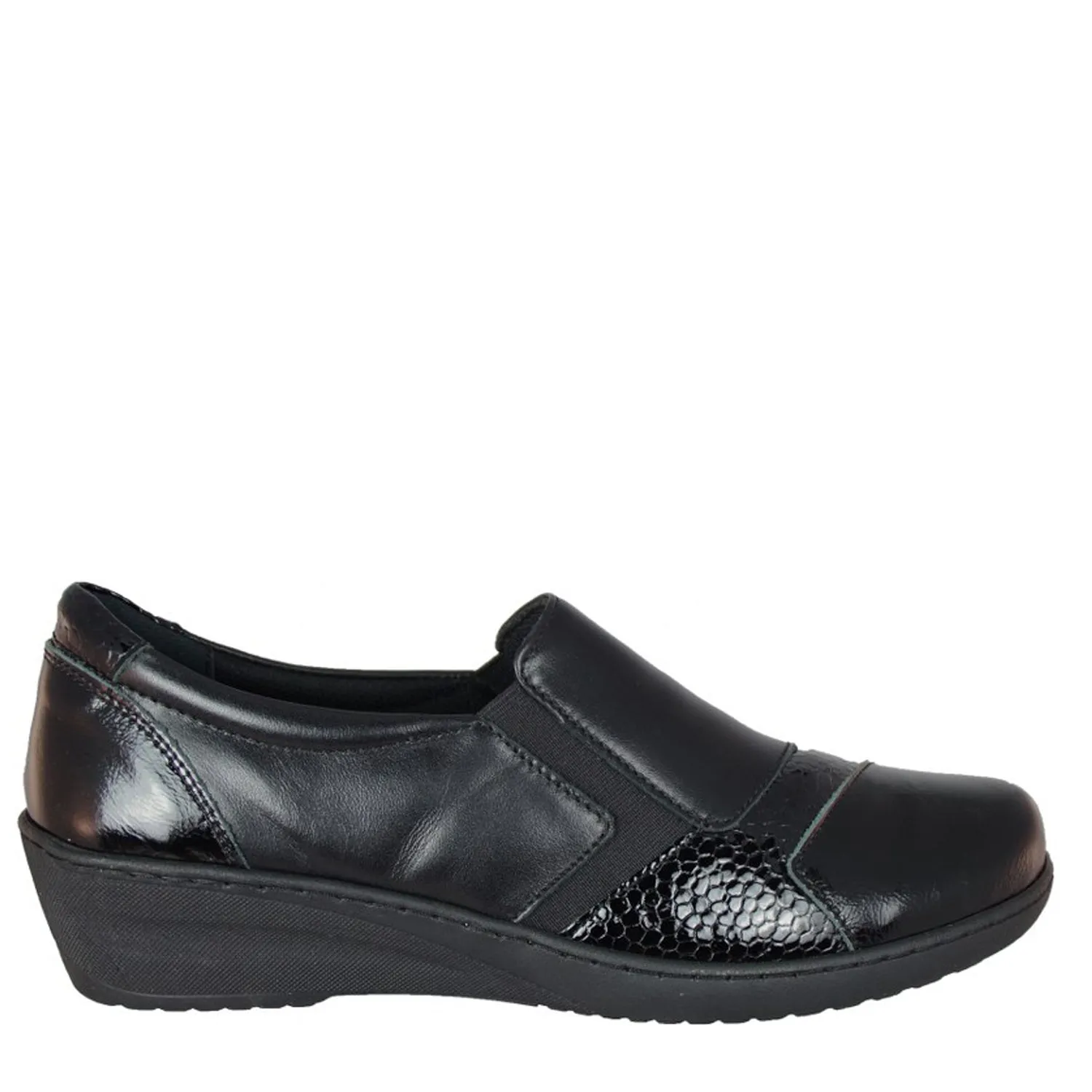 CP461 - BLACK PATENT LEATHER