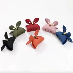 Elegant Matte Hair Claw Clip