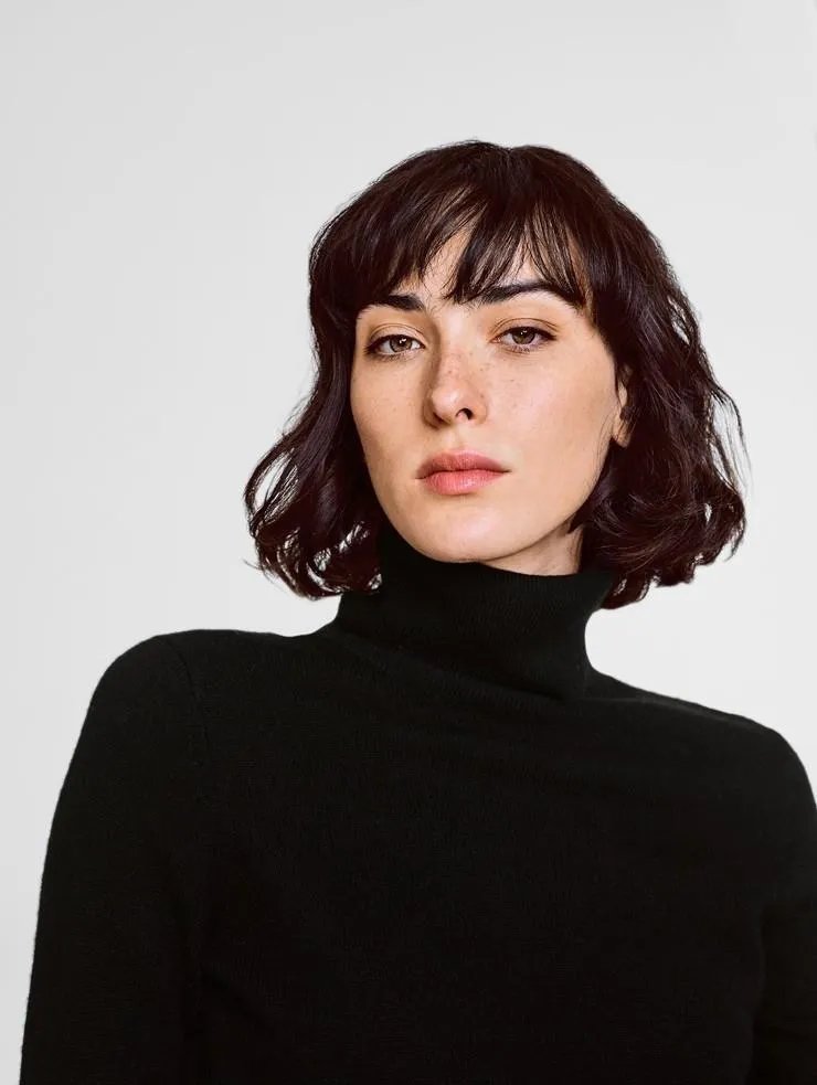 Essential Turtleneck (Black)