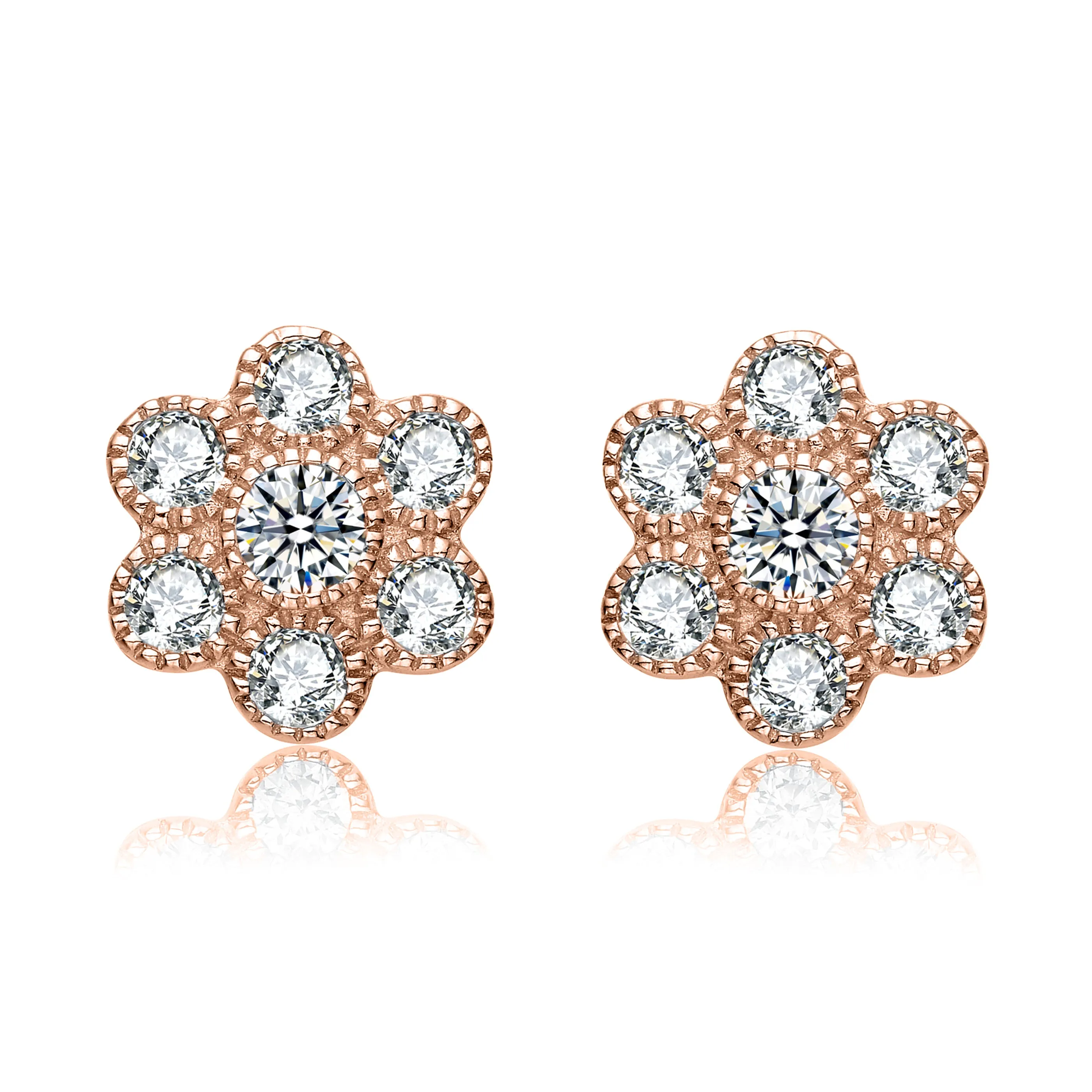 Fleur Shape Stud Earrings