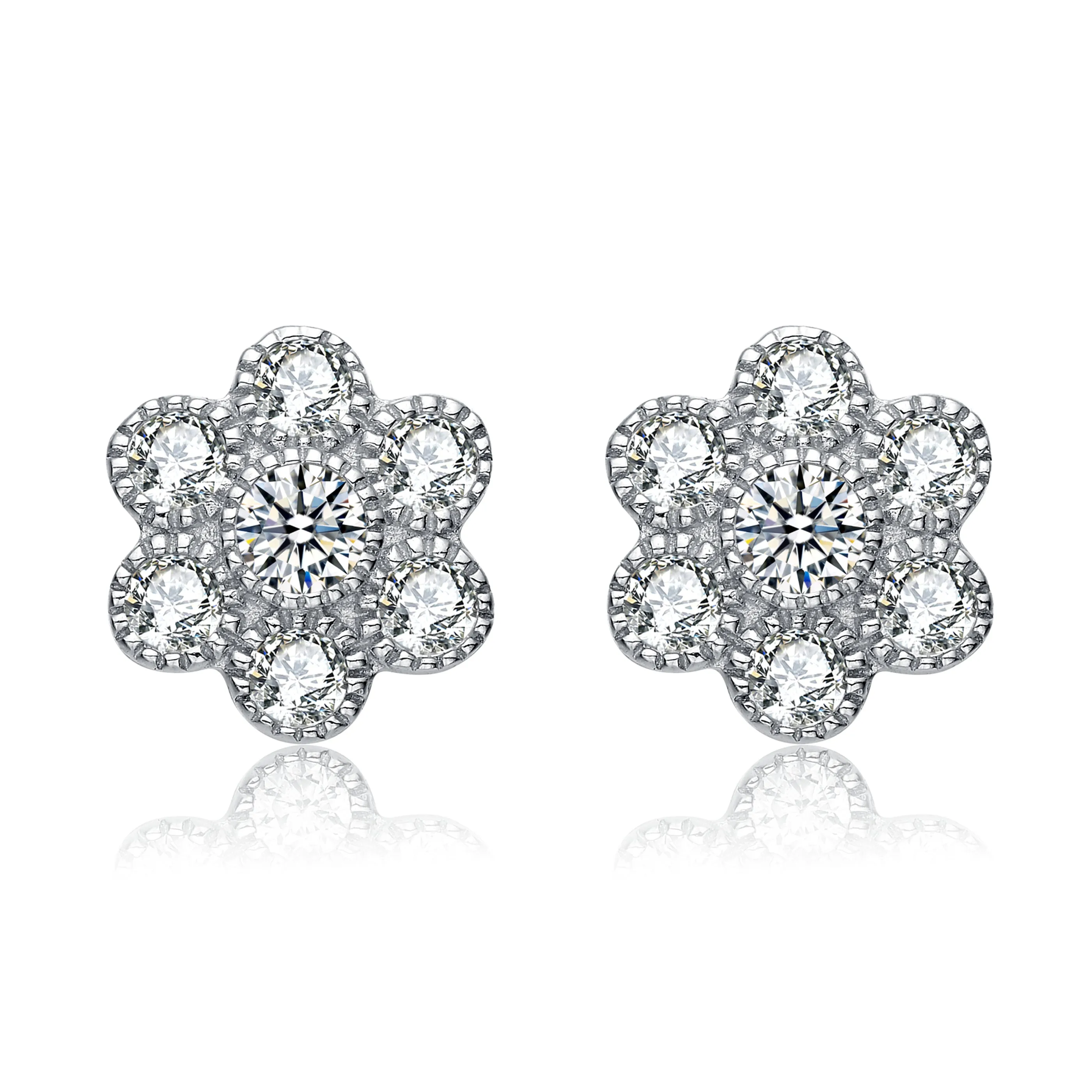 Fleur Shape Stud Earrings