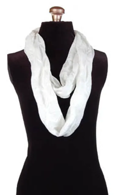 Infinity Scarf - Entangled Romance