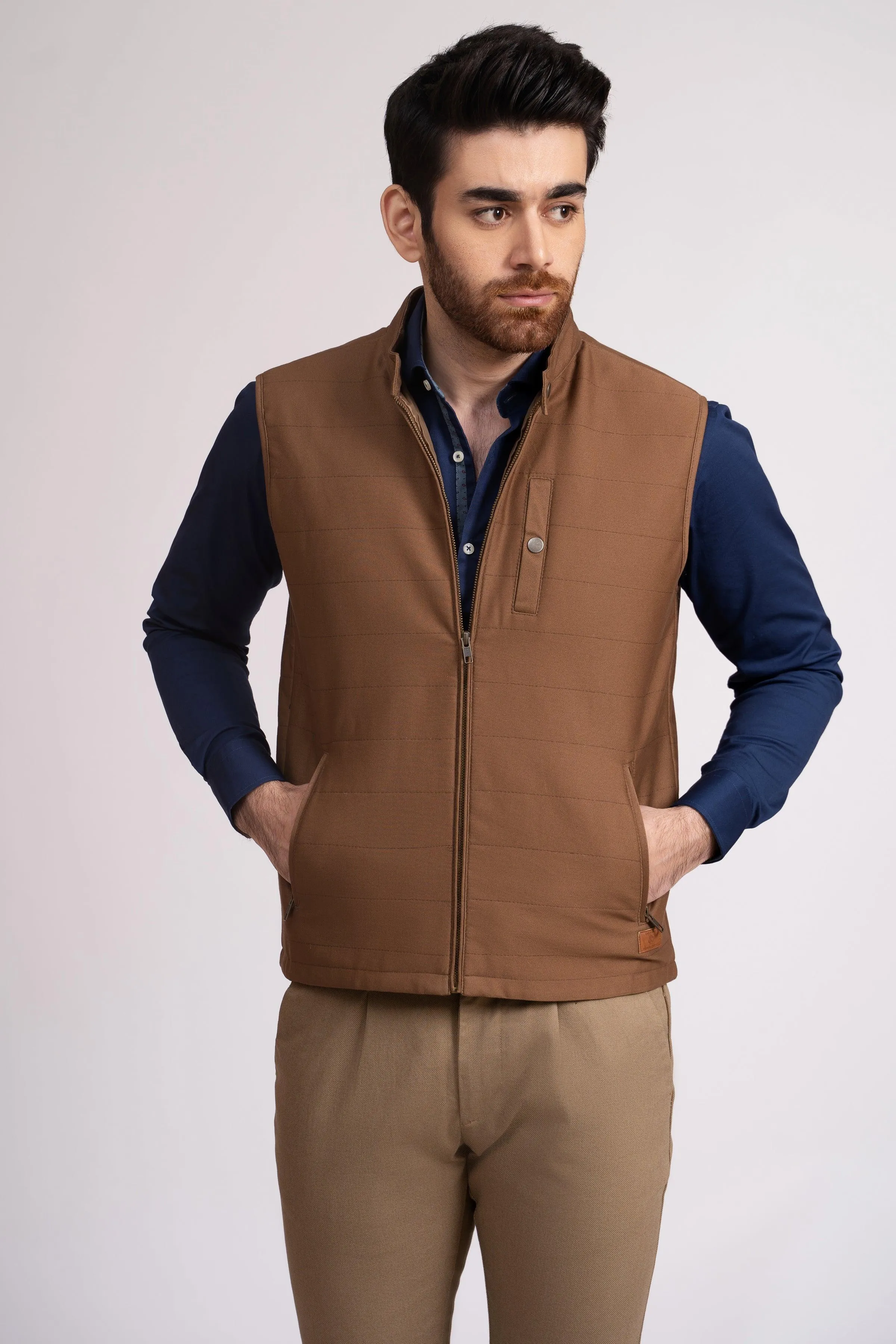 JACKET QUILTED SLEEVE LESS CAMEL