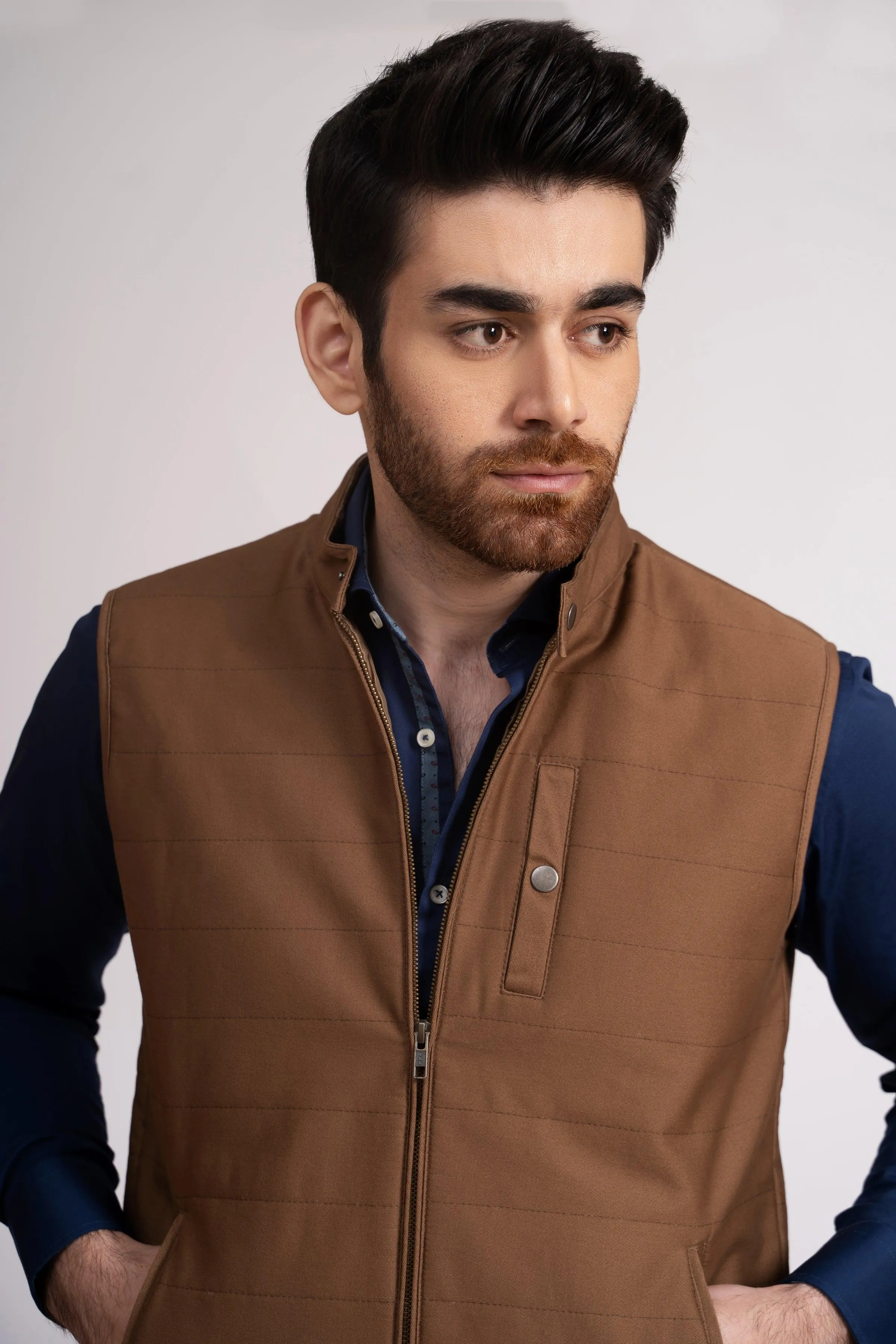 JACKET QUILTED SLEEVE LESS CAMEL