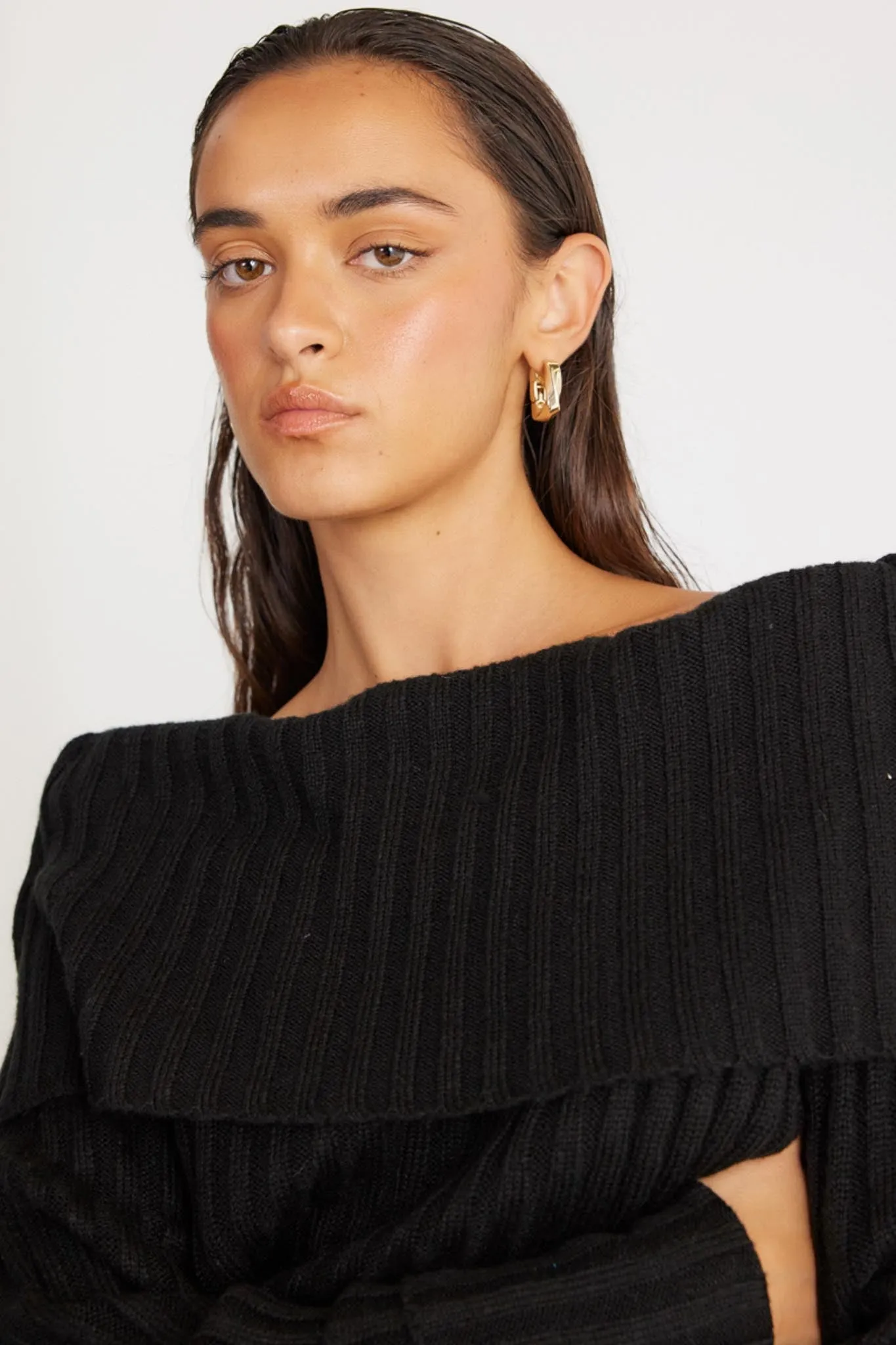 SNDYS Brooks Off Shoulder Jumper Black